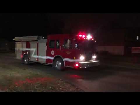 Fargo Fire - Engine 803 Responding to a Fire Alarm