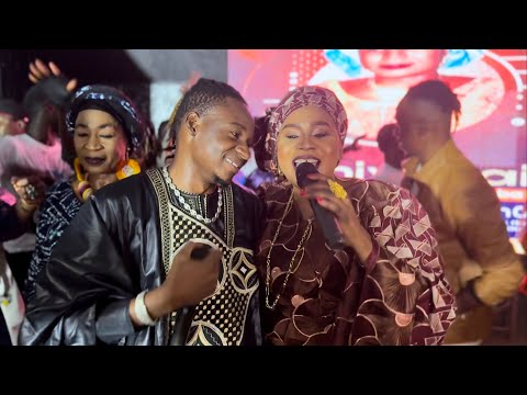 CHEICK-BY FEAT DJÉNÉBA SECK - BAA NI DEN (MÈRE ET FILS) (VersionVideo)