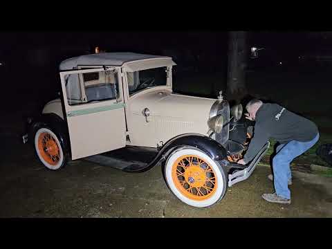 Hand crank Ford Model A
