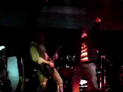 Levitating Dog - Cest´la mort