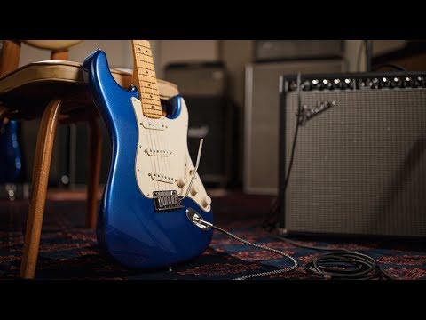 Fender American Ultra Stratocaster with Maple Fretboard (2022, Cobra Blue) image 9