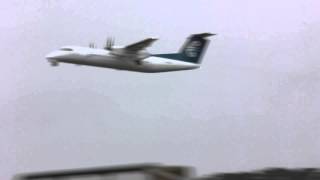 preview picture of video 'Invercargill Airport, Dash 8-300 leaves for Wellington.'