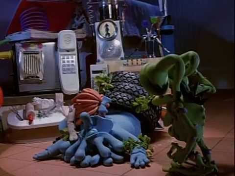 S01E01 Made in Japan/Dr. Coddle, M.D.