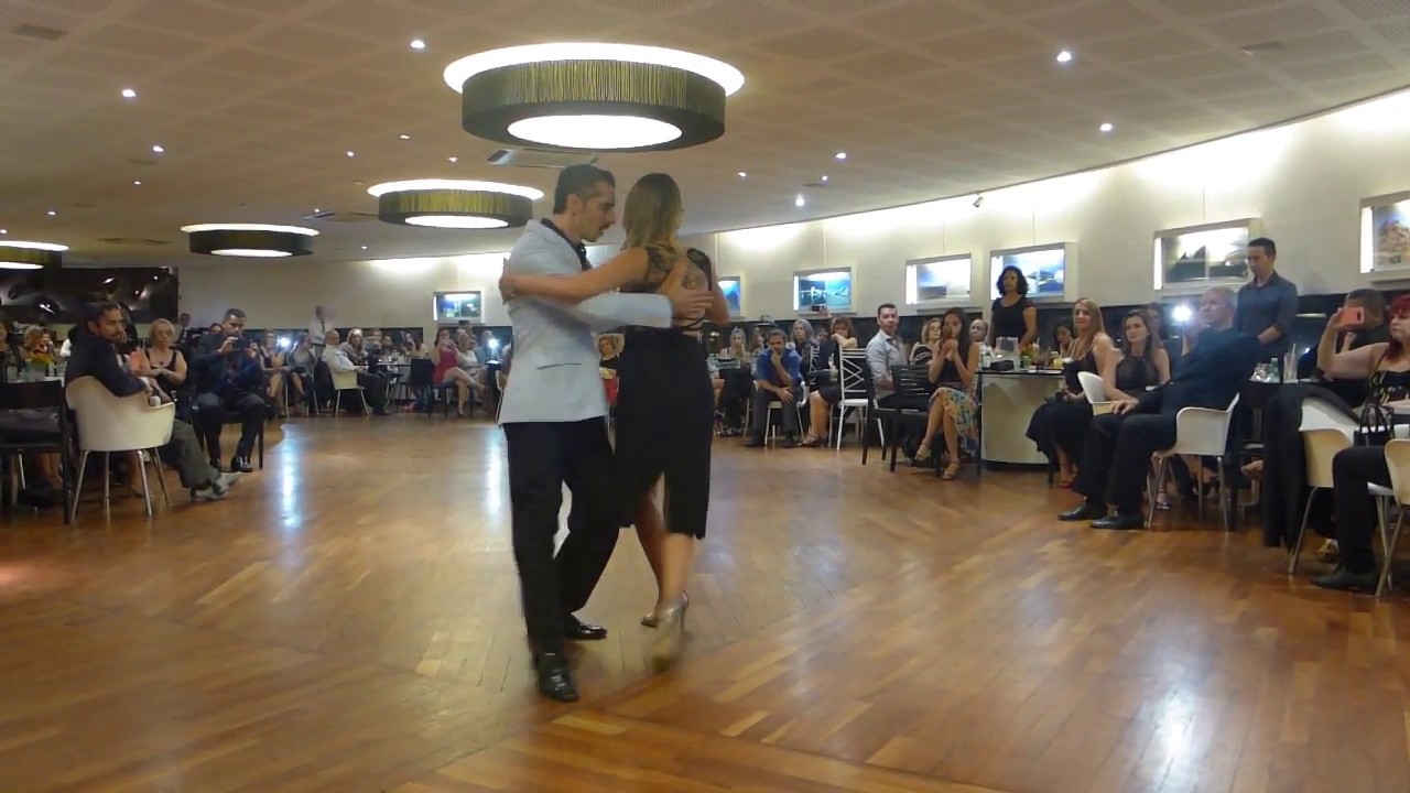 Simone Raucci e  Carolina Di Monaco no M A C .