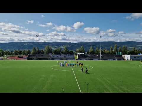 Lillehammer FK - Ottestad spillerne kommer ut på Stampesletta i 4. div 02.09.2023