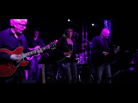 Papik  feat. Frankie Lovecchio - The beauty of the world