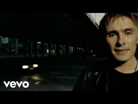 Leijat Helsingin Yllä - Kalle Ahola