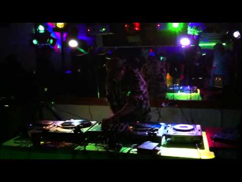 DJ Mumblz aka Delusional @ How Hard vs THE WORLD pt4