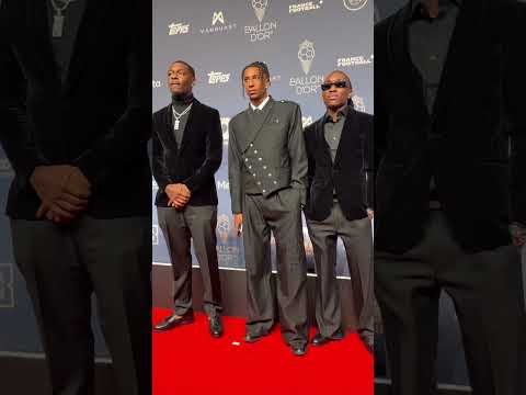 😎🔥 La classe de Michael Olise sur le tapis rouge du Ballon d’Or #ballondor #olise