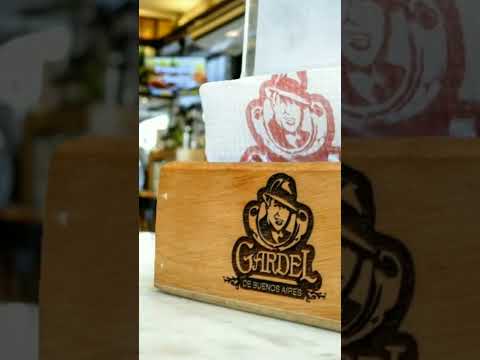 Gardel Bar restaurante Buenos Aires Argentina, la esquina del tango