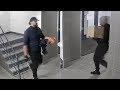 Rotterdam-Hoogvliet: Ernstige mishandeling door ‘pakketbezorgers’