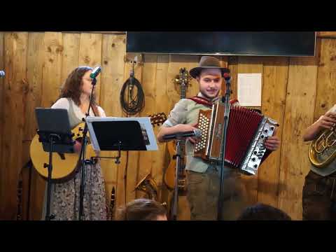 Familienmusik Freund mit Benedikt - Weil i di liab hob (Die jungen Rodltaler)