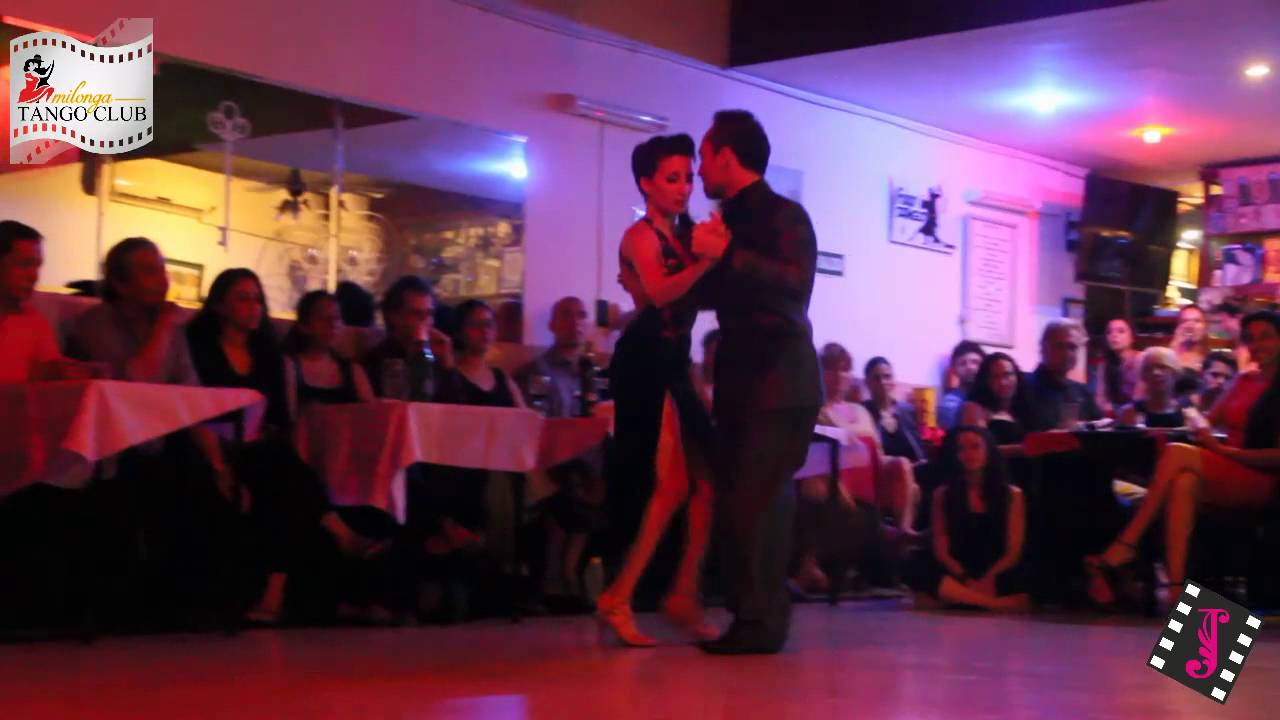 PAULA BALLESTEROS Y LEONARDO BARRI (Milonga)