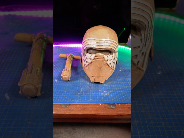 Vídeo relacionado con Star Wars Rubies - Careta de Kylo Ren de cartón, talla unica (32912)