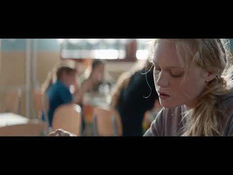 download lagu mp3 mp4 Halle Berry Csfd, download lagu Halle Berry Csfd gratis, unduh video klip Halle Berry Csfd