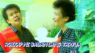 Download lagu Charles Simbolon & Joel Simorangkir - Dolok Simarjarunjung mp3