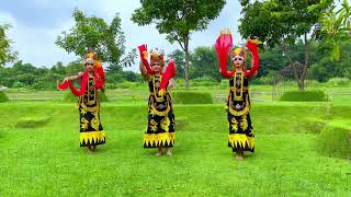 Download lagu Uji Kompetensi Tari Gama Gandrung Kelas B2 Kelompok 2 'Army Dance Production' mp3