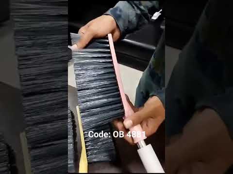 Bed/sofa/Carpet Sweeping Plastic Anti-static Soft Bristles Brush (OB 4881)