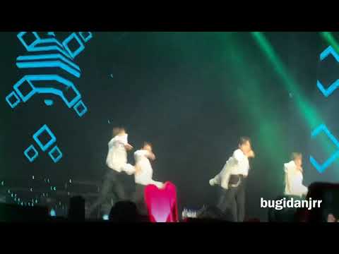 190525 HallyuPopFest Singapore: NU’EST - Look (a starlight night)