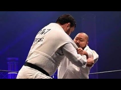 【衝撃の一本🔥】ウルフアロン、“筋肉爆弾💪”を内股で秒殺⚡「早すぎる…すげええええ😳」