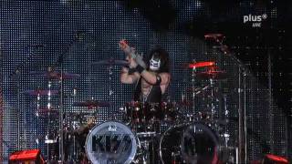 KISS - Guitar / Drum Solo with Bazooka - Rock Am Ring 2010 - Sonic Boom Over Europe Tour