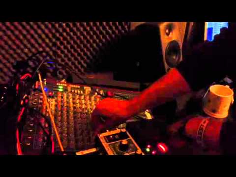 Tenja Dread ina Babilone live Dub Mix