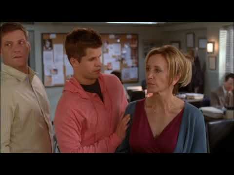 Lynette Finds Out Eddie's Mom Is Dead - Desperate Housewives 6x22 Scene
