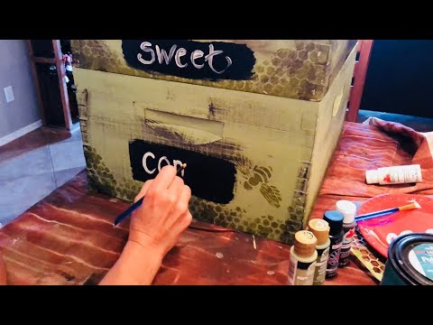 Backyard Beekeeping: Painting a hive for happy bees