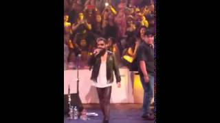 &quot;La llamada de mi ex&quot; de La Arrolladora Banda El Limón con Moderatto