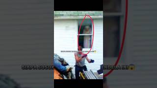 Download lagu Siapa sosok di balik foto ini #shorts #hantu #penampakan #horrorshorts mp3