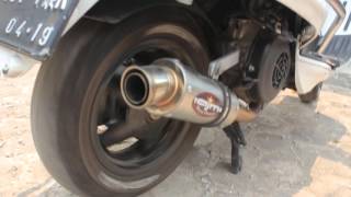AJM Exhaust Install on Vespa S 150 (Piaggio)
