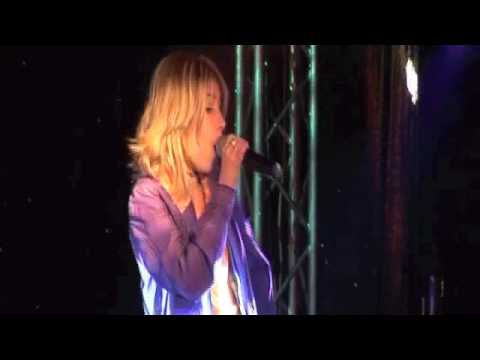 LORY.B " LA DANSE ELASTIQUE "