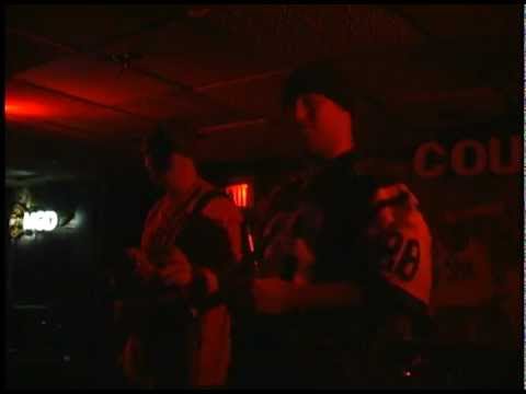 BORN WRECKLESS  **Losin My Mind/Make Me a Sandwich**  LIVE at The Court Tavern