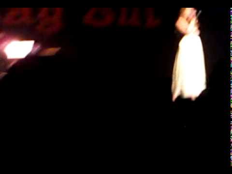 raayland college, traay out ''demo'' hallelujah?