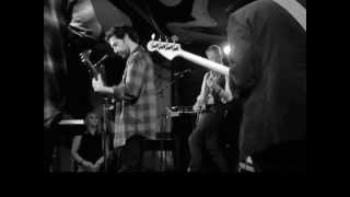 &quot;Thirsty Man&quot; Blitzen Trapper live jam @ Moe&#39;s Alley, Santa Cruz 10-5-14 (((folkYEAH!)))