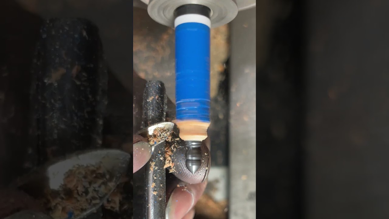 Pencilplay #woodturning#woodturner#pencilsharpener#greenwoodworking#woodcraft #Pencil #木工旋盤 #木工