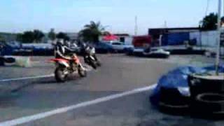 preview picture of video 'Zona Racing Lucena KTM 530 Vs Honda CRF Supermotard'