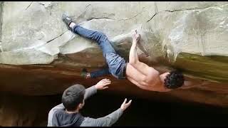 Video thumbnail: Vertical'Art, 8b+. Fontainebleau