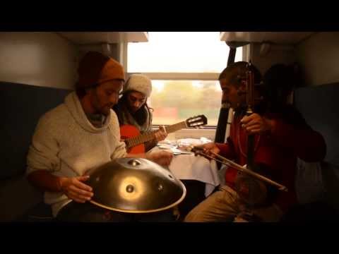 Davide Swarup and Arambolla - "Nameco" - Soviet train version - Handpan Music