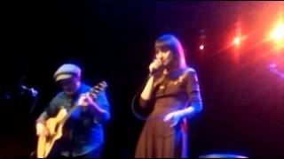 &quot;Cazador y chatarra&quot; - Amaral (Joy Eslava)