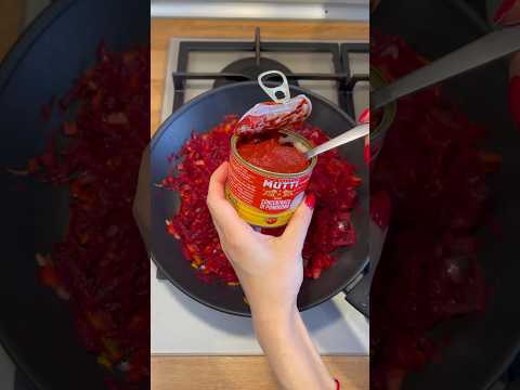 Authentic UKRAINIAN BORSCHT recipe 🇺🇦 Beef Soup👌 #shortrecipes #shorts #