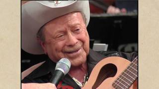 Little Jimmy Dickens pays tribute to Grandpa Jones with "Mountain Dew"