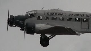 preview picture of video 'Junkers Ju 52 - A Vintage Fly-By'