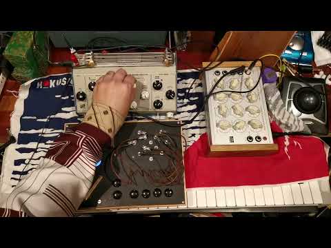 Noise Sketch #163 Underground River (Folktek, Knas Moisturizer, Ieaskul F. Mobenthey)