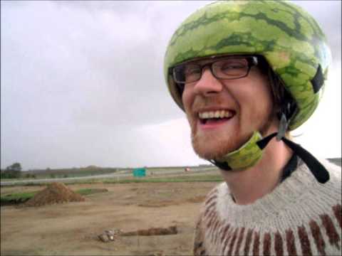 Anders och Måns - Så funkar det - Anders "Ankan" Johansson gillar inte randig tandkräm