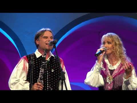 Ansambel EkArt - Kam odšle so veselice (v živo)