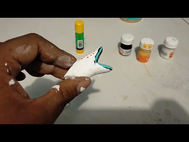 Vídeo relacionado con Ata-Boy Beetlejuice - Cordón reversible para gusano de arena con clip y soporte para identificación