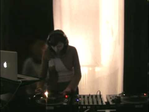 Mary Yuzovskaya and Lenique - RTS.FM.270112