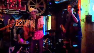 Gary Gibson and the Chicken Chasers- the bottle.wmv