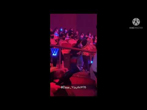 Jennie moment with Mino and Jinu at the YG concert